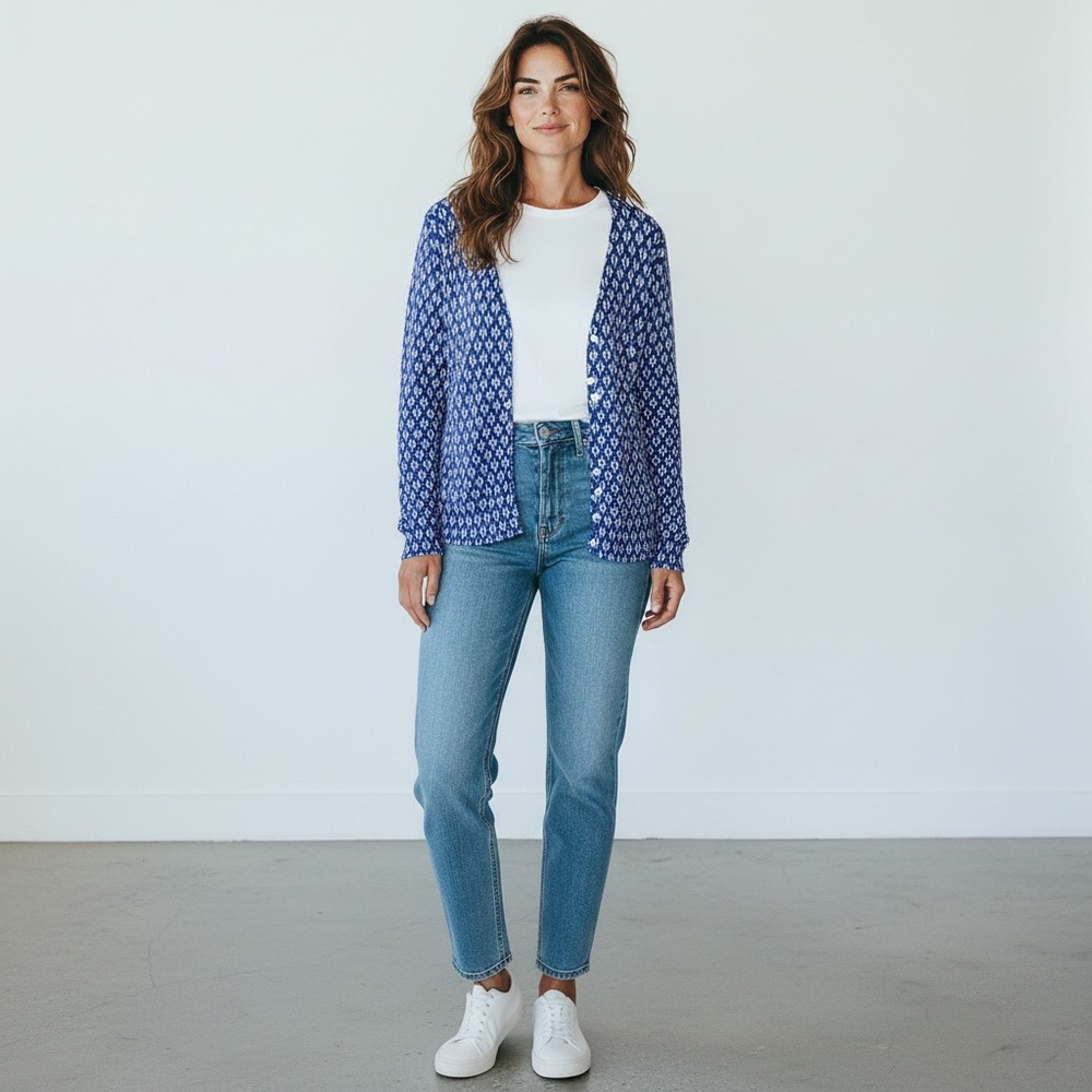 Jessica Women's Blue and White Knit Cardigan size medium